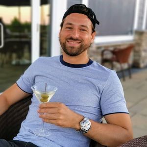 Meet your Posher, Adam